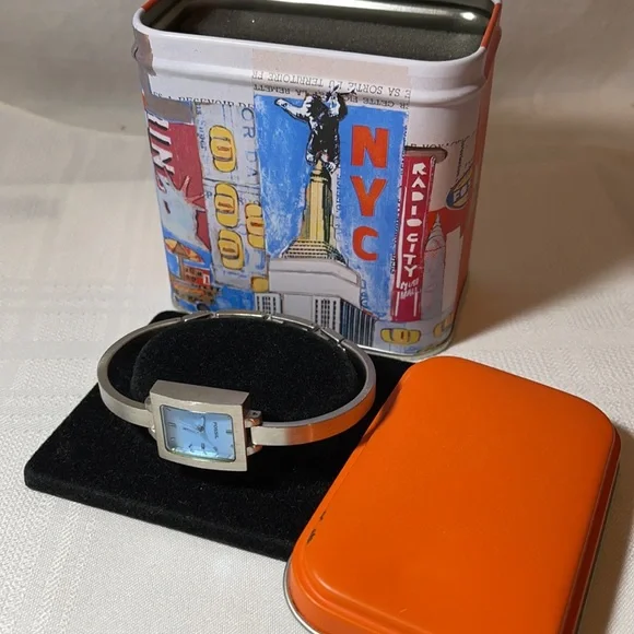 Fossil | Accessories | Fossil Watch 99s With Collector Tin  display picture 2
